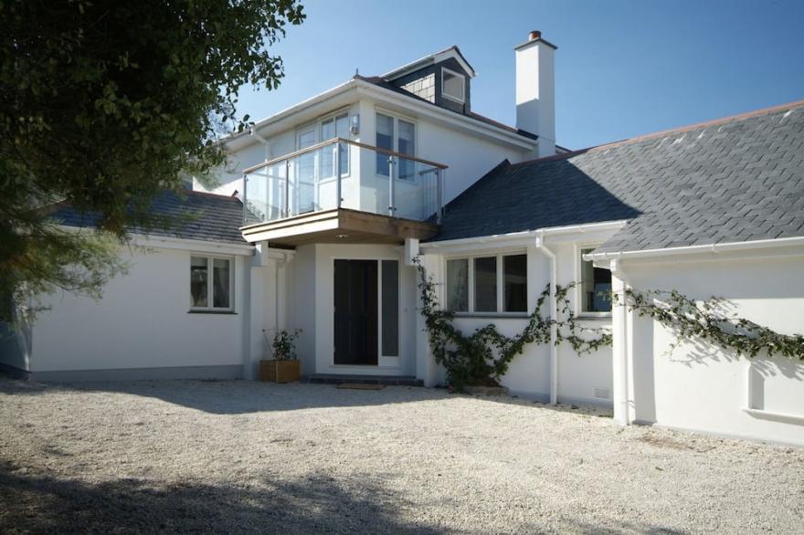 Large modern home for families minutes from the beach