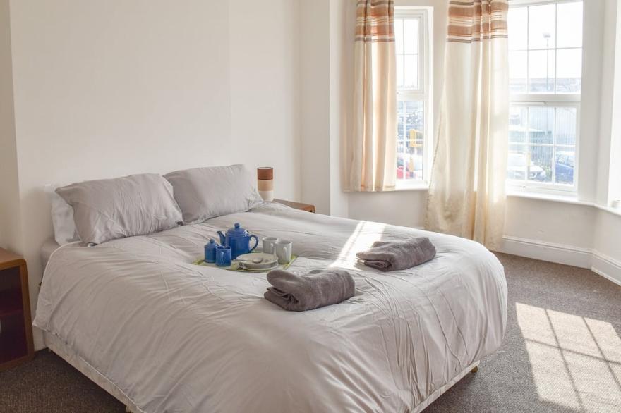 5 bedroom accommodation in Great Yarmouth