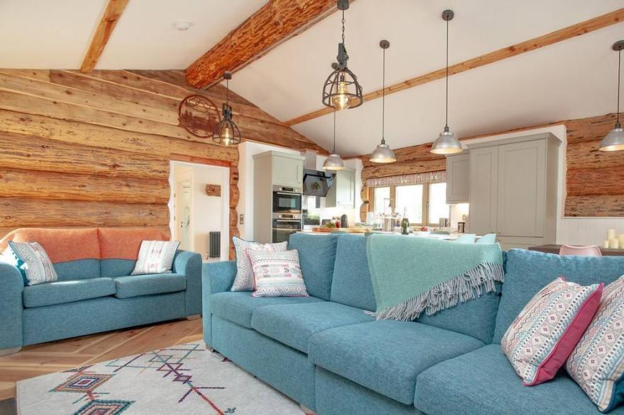 3 bedroom accommodation in Lifton
