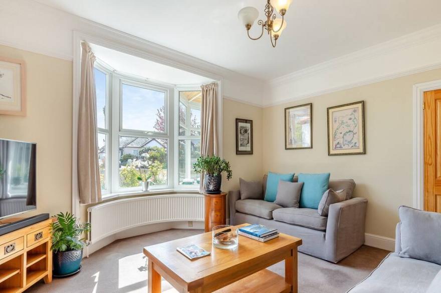 4 bedroom accommodation in Dartmouth