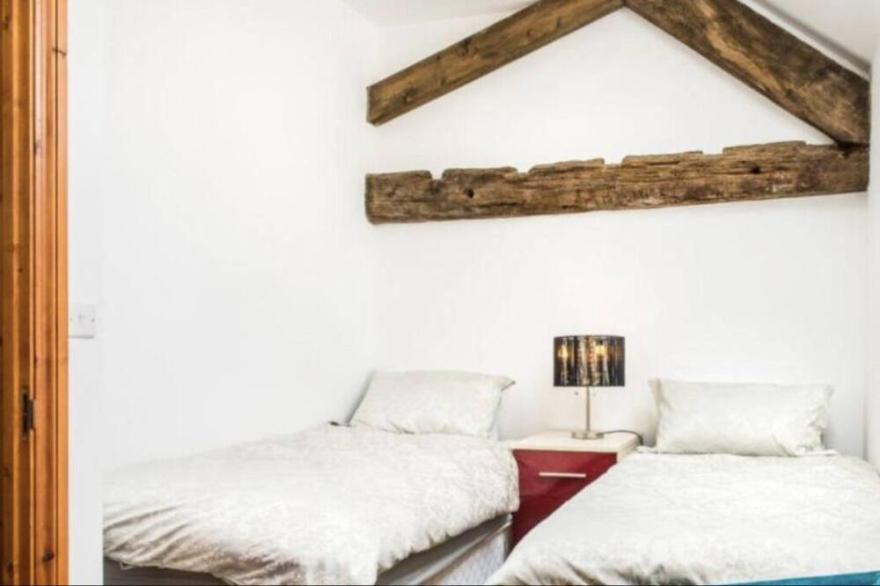 Picturesque barn converted cottage - 15 mins from Exeter