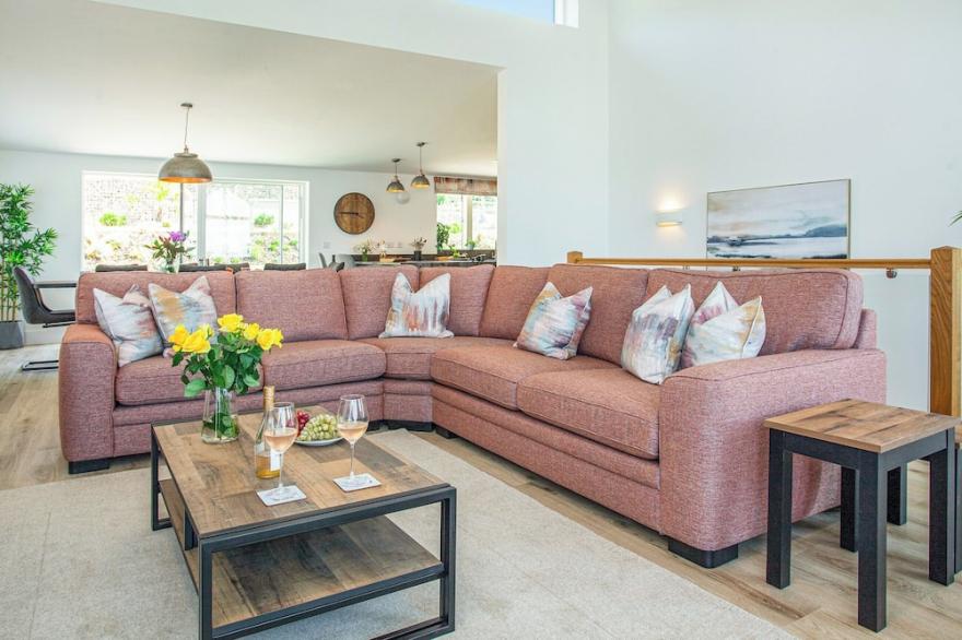 4 bedroom accommodation in Appledore, near Westward Ho!