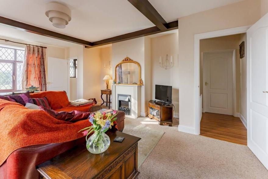 Pass the Keys | Spectacular Panoramic Sea Views