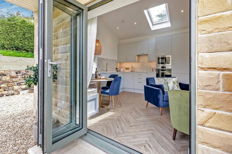 2 bedroom accommodation in Summit, Littleborough near Todmorden