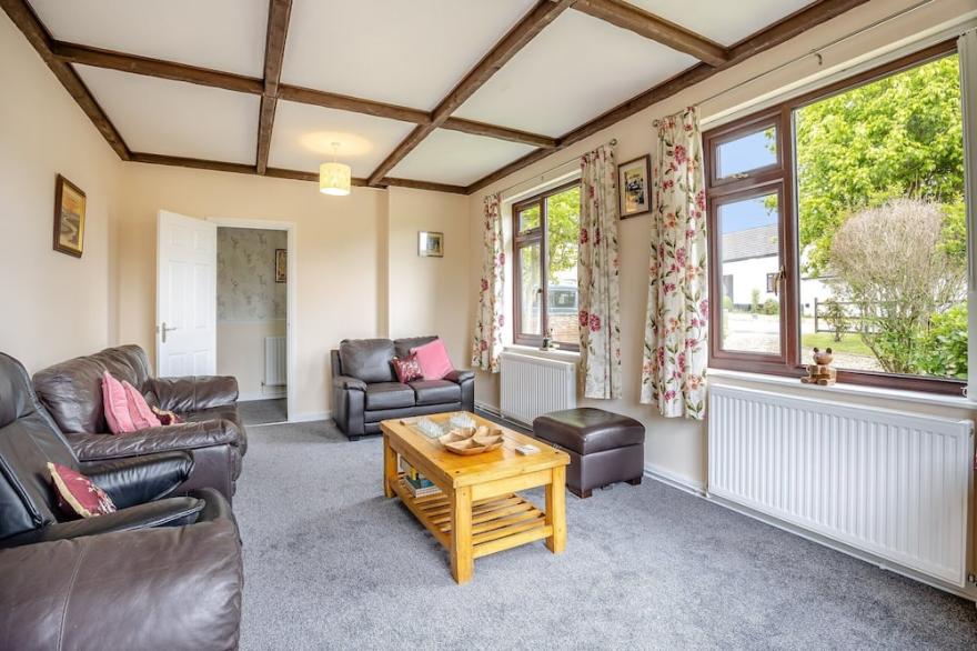 5 bedroom accommodation in Walpole Highway, near Wisbech