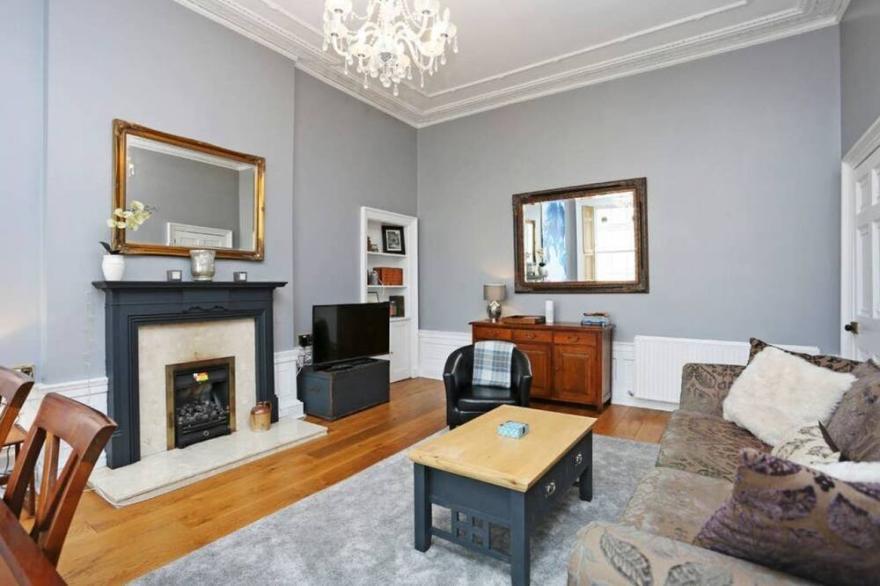 3 Bed Georgian flat in the heart of Stockbridge
