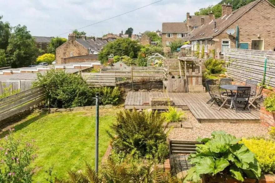 A stunning rustic period house full of period features with amazing views of Riber castle and the...