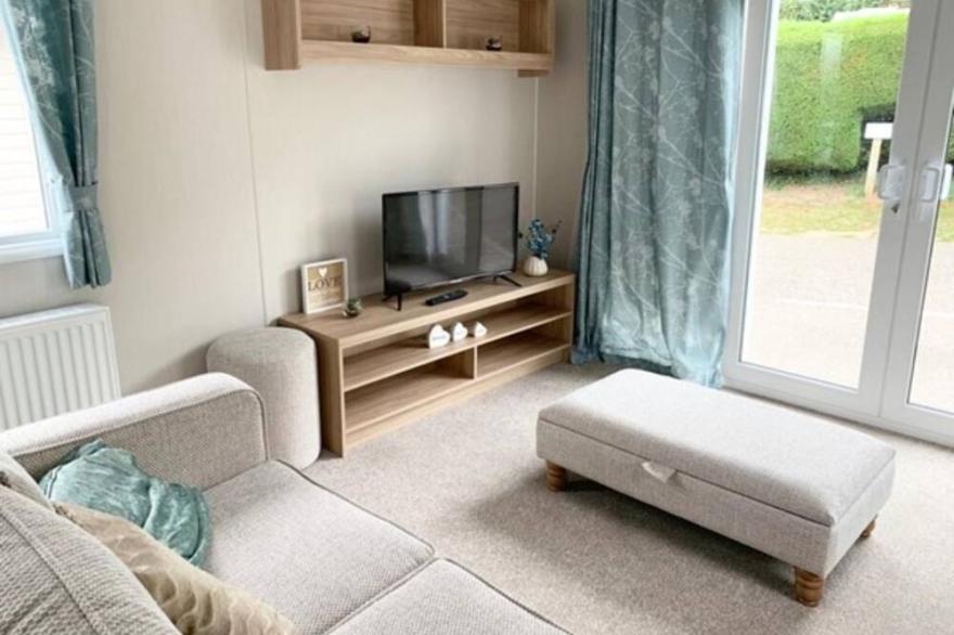 Exotic 3-Bed Caravan @ Newquay Holiday Park