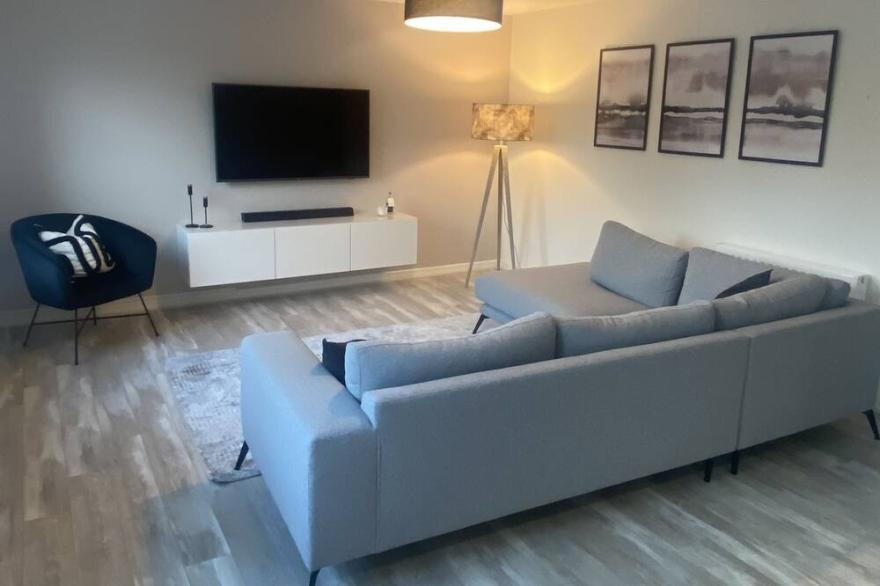 Luxury Entire Apartment • Nr City Centre • Free parking