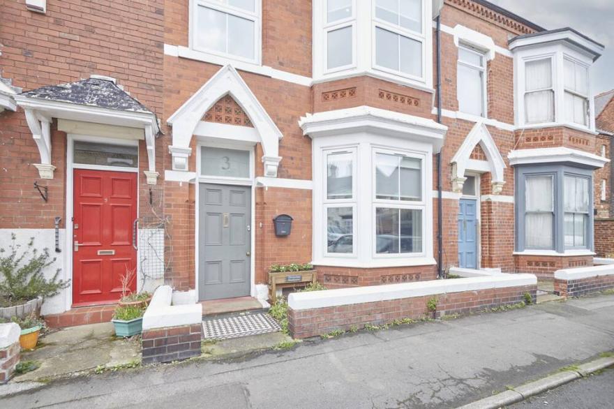 Host & Stay | Victorian Seahouse