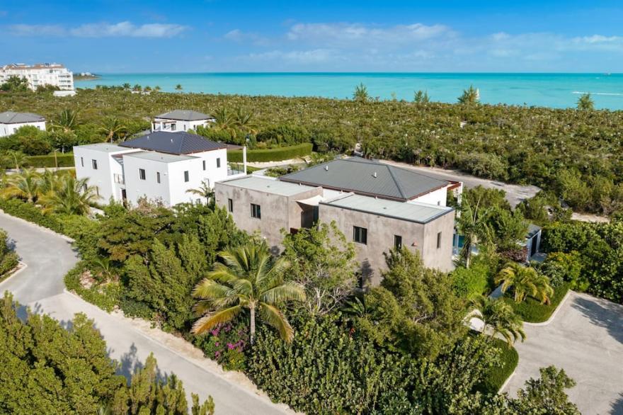 Bora 4 BR Villa - Ocean View