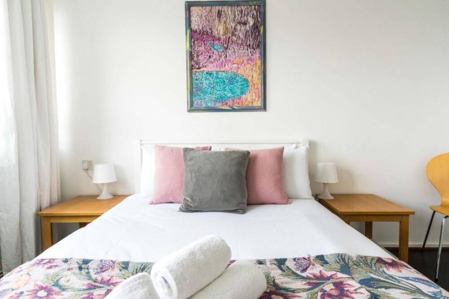 A Skyhigh Stay for 2 in Vauxhall London