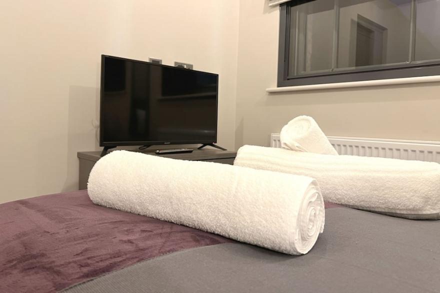 ★ Brand New SILVER FORGE - Charming Two Bedroom Apartment - City Centre - Lux Apartment