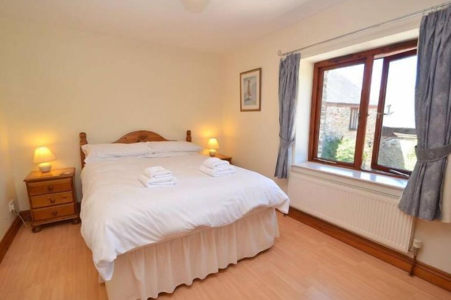 Vacation home Cherry Cottage in Chillington - 8 persons, 4 bedrooms