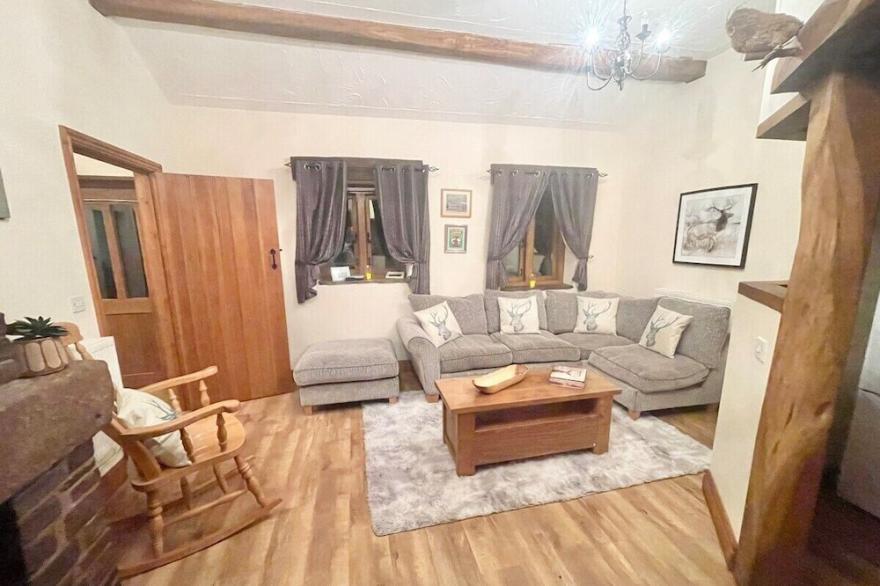 RURAL stone barn with Log Burner, tranquil setting