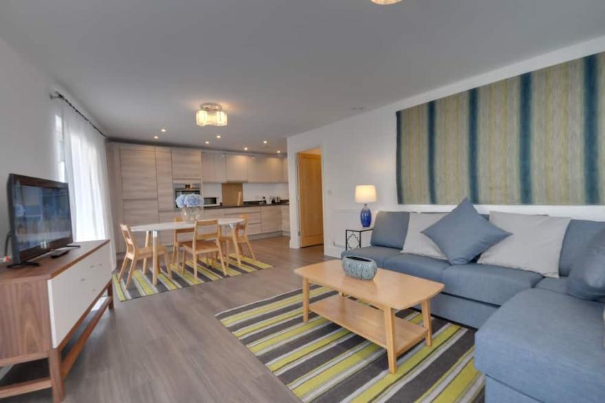 East Altitude -  an apartment that sleeps 4 guests  in 2 bedrooms