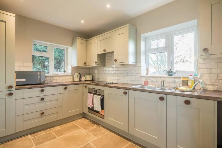 Bewick Cottage - Charming & Cosy Country Cottage