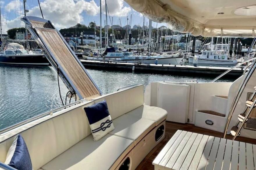 52ft Motor Yacht, Plymouth Yacht Haven Marina