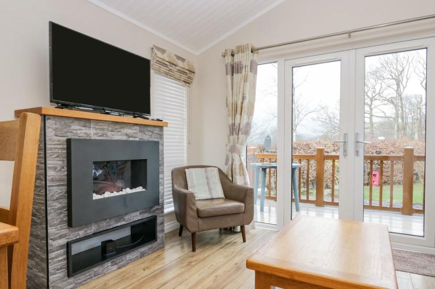 8 WOODLANDS, pet friendly in Water Yeat, Coniston Water