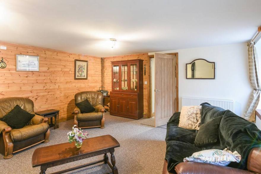 3 bedroom accommodation in Macefen, near Whitchurch