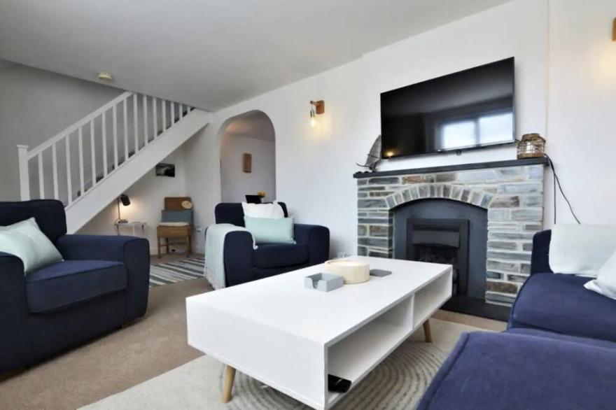 Family friendly home 100m from the beach