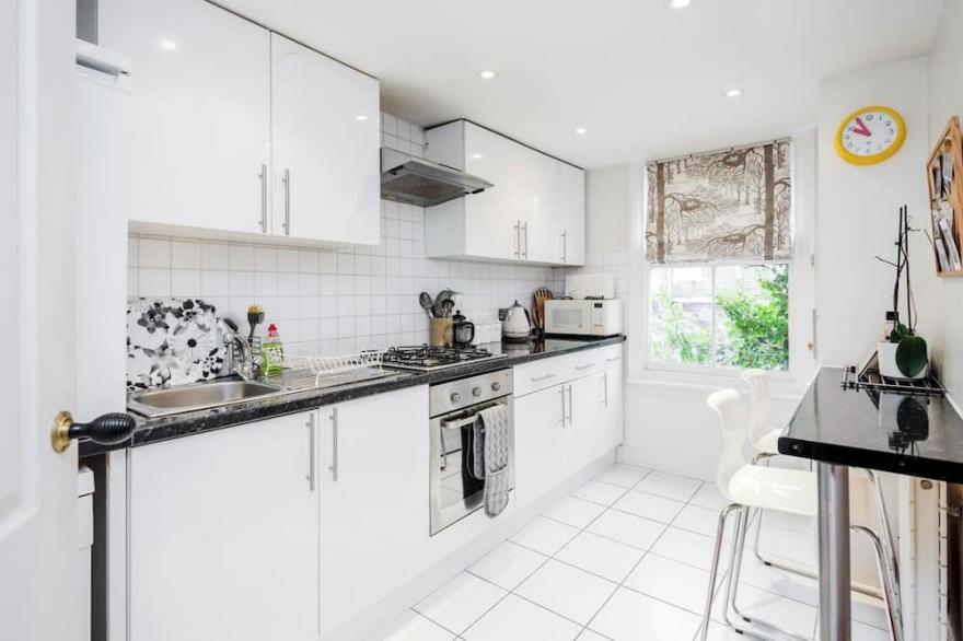 Gorgeous 2BR Apartment in the heart of Battersea
