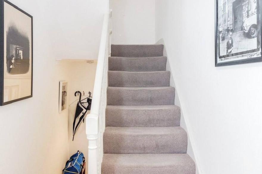 Gorgeous 2BR Apartment in the heart of Battersea