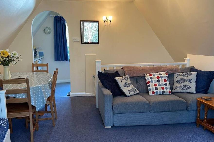 Mabel Lodge, Lelant, St Ives – woodland retreat, close to beautiful beaches