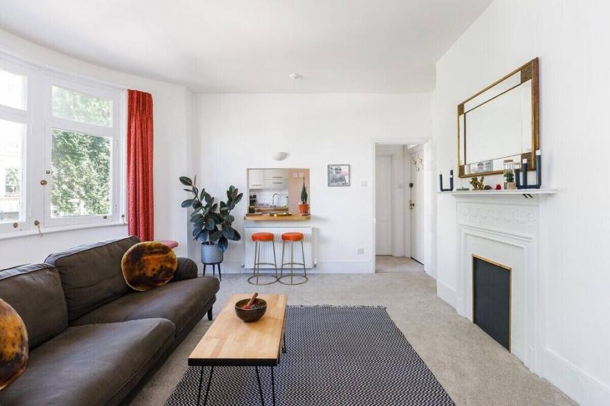 Central Brighton 1 Bed newly renovated apartment