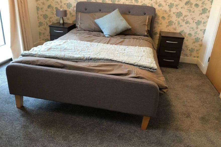 Holiday house Redhill for 4 - 10 persons with 5 bedrooms - Row house