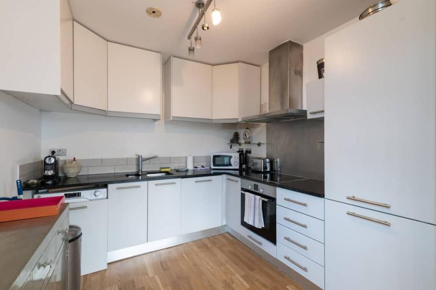 Regent's Canal View Apartment