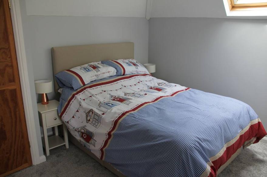 Close to the beach, ample parking and with easy access to St Ives