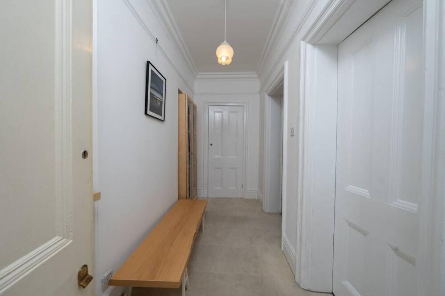 Westminster, London -Elegant One Bedroom Apartment