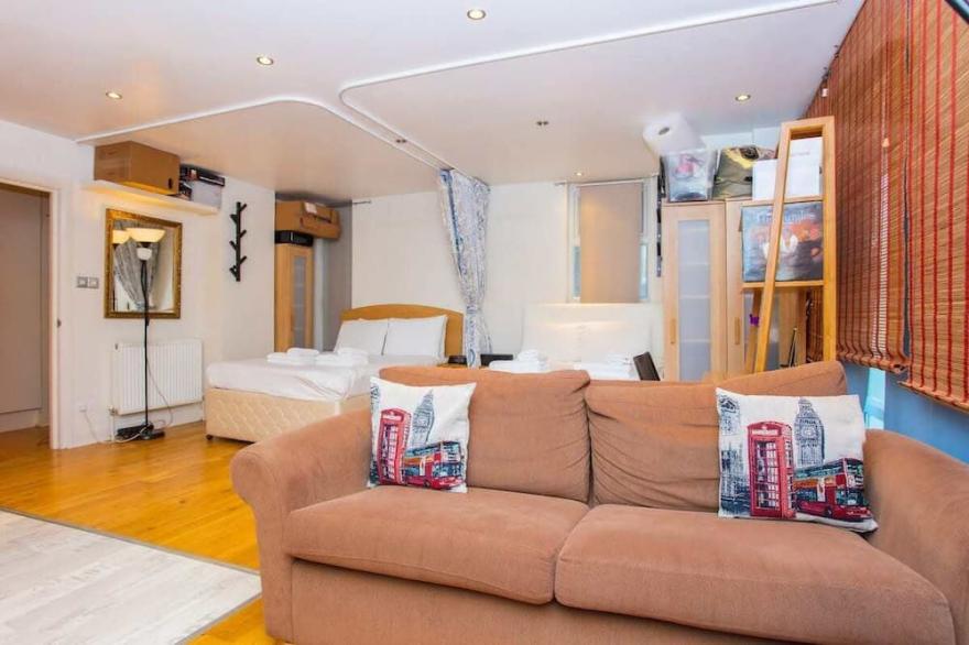 Spacious Studio Apartment in Kennington