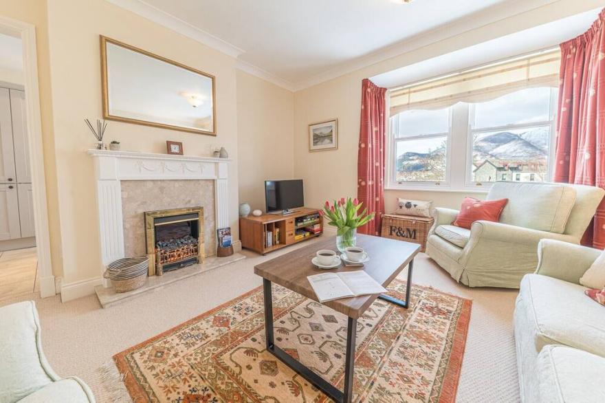 Spacious 2 bedroom apartment, with parking near the heart of Keswick.
