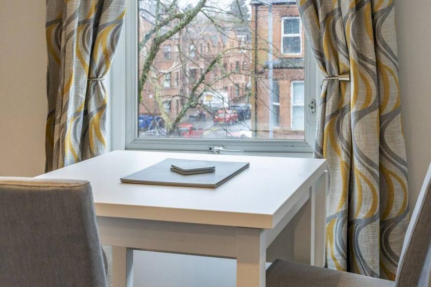 Pass the Keys | Top Floor Apt Queens Uni Walk Everywhere