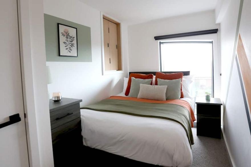 *NEW* Central Modern Apartment | Pass the Keys