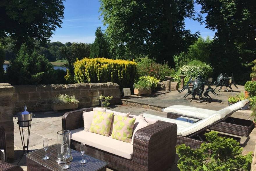 Victorian Detached Stone Built ‘Gentleman’s Residence’ sleeps 6-13