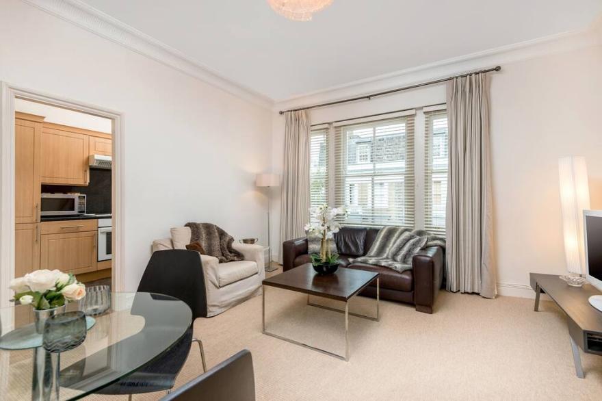 Experience Serenity and Comfort in Our Cozy, Spacious, Quiet and Bright Flat.