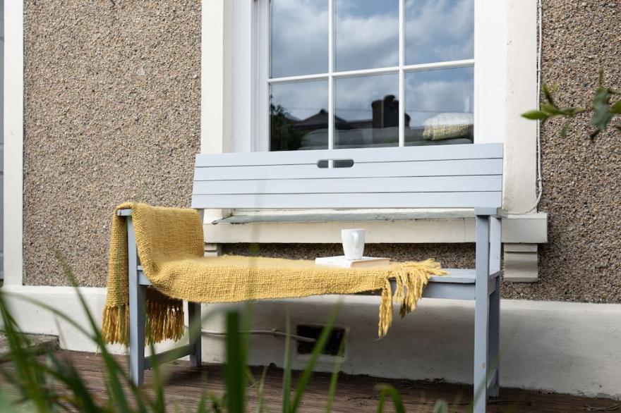 Shearwater Cottage - Three Bedroom House, Sleeps 6
