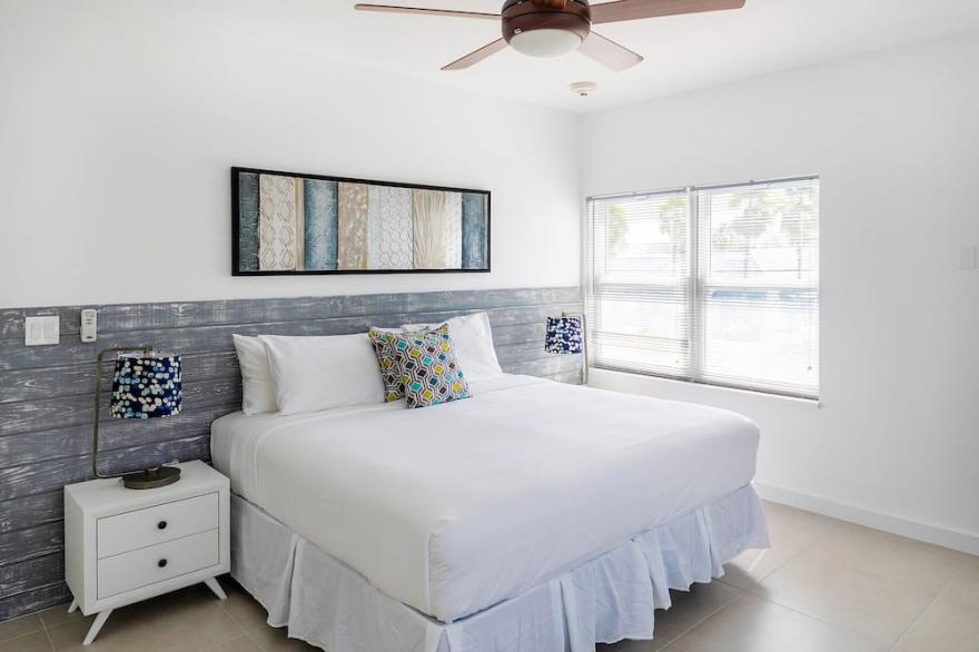 Carpe Diem 3 BR Condo