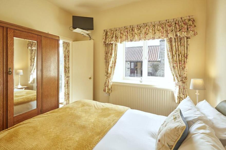 Host & Stay | Form Cottage