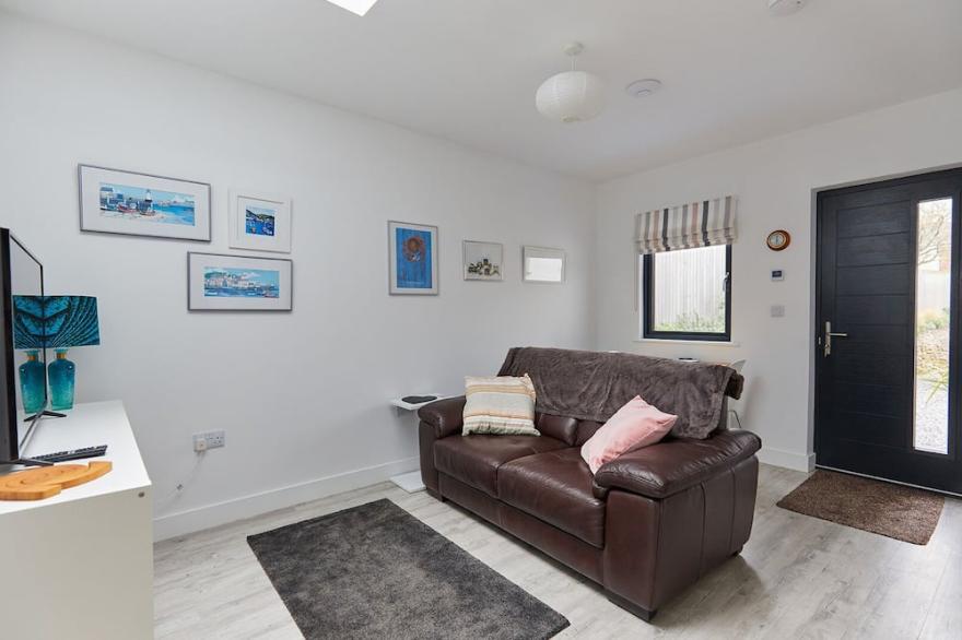 Trevone, Padstow-modern Apartment Minutes From Sandy Beach and SW Coast Path