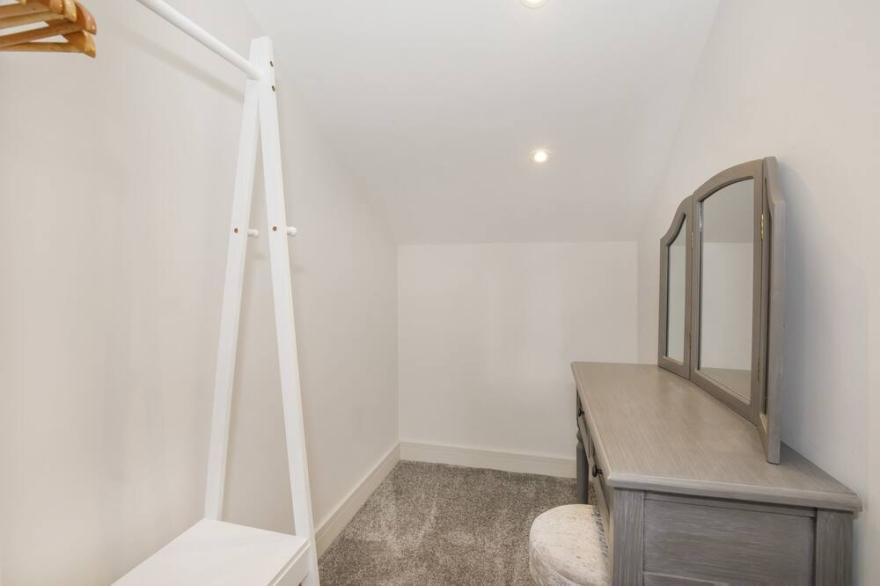 Bishopthorpe Road Luxury Apartments, sleeps 12