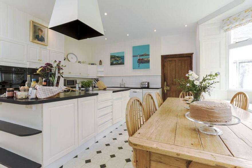 Gardens by the Sea - Eight Bedroom Villa, Sleeps 15