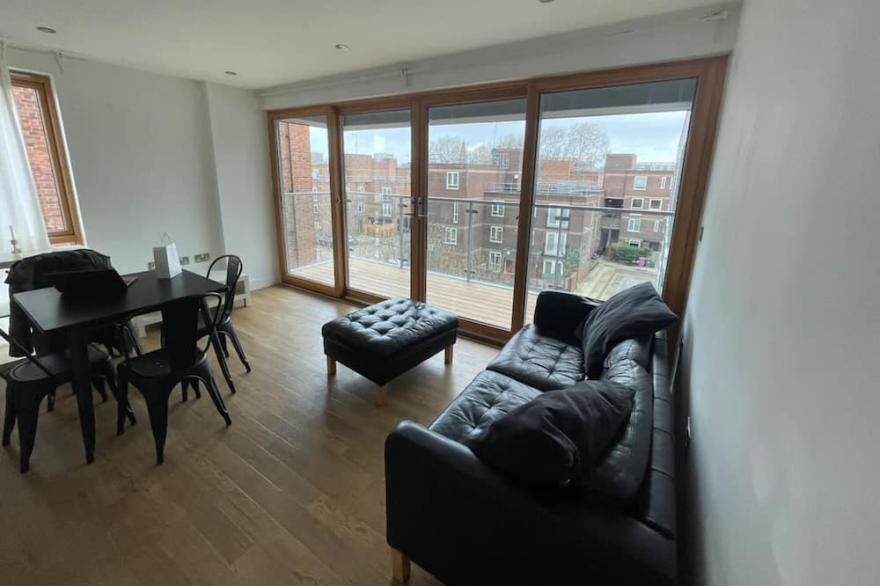 Peaceful 1BD Flat with Balcony - Bethnal Green