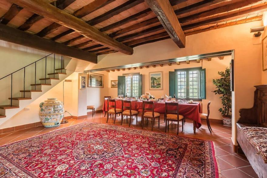My Rental Homes - Villa Il Castagno with private swimming pool and ample garden