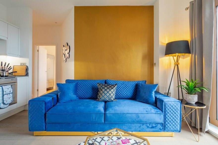 Brand New|Modern Luxury|Gorgeous city view|WI-FI