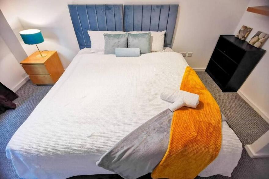 2-Bed Apartment near city centre