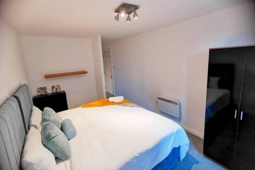 2-Bed Apartment near city centre